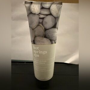 Bath & Body Works Hot Springs Spa Moisturizing Body Cream - NWT